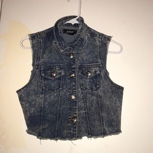 Acid Wash Sleeveless Denim Vest